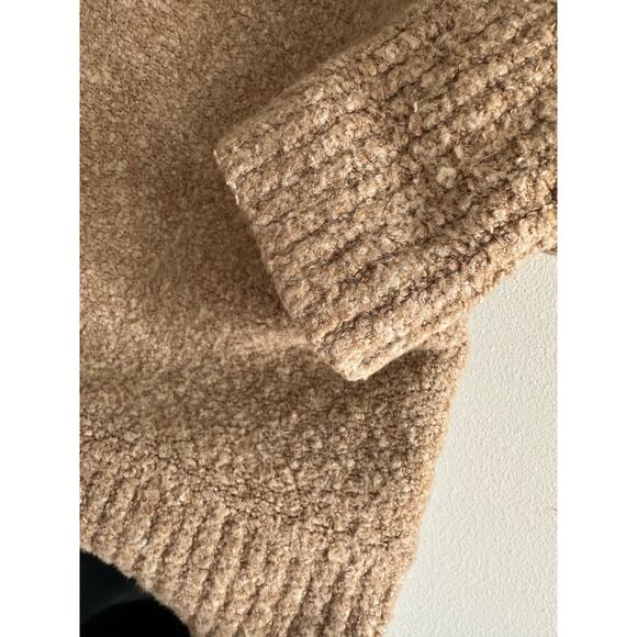 Vintage Moda International Off Shoulder Chunky Boucle Sweater Tan M - Picture 4 of 5